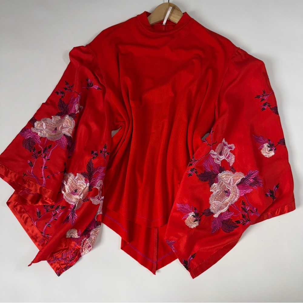 ✨Red Floral Kimono Top
